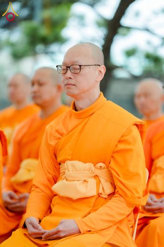 ภาพ No.220855:วันที่ 13 เมษายน พ.ศ. 2568 พิธีโปรยรัตนชาติปฐมเริ่มสถาปนาเจดีย์ และ พิธีเปิดหมู่บ้านปฏิบัติธรรม เพื่อการบรรลุธรรม ณ วัดป่าธรรมกายนานาชาติโทชิหงิ  ประเทศญี่ปุ่น