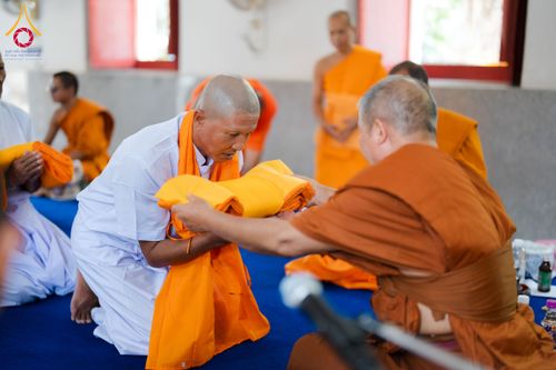 ภาพ No.341358:วันอาทิตย์ที่ 26 กรกฎาคม พ.ศ. 2569 ​โครงการอุปสมบทหมู่บูชาธรรมมหาปูชนียาจารย์ รุ่นที่ ๑ วัดกลางธนรินทร์ ต.บ้านแป้ง อ.พรหมบุรี จ.สิงห์บุรี