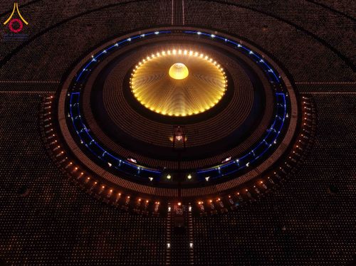 ภาพ No.312443:วันอังคารที่ 3 มีนาคม พ.ศ.2569 พิธีเวียนประทักษิณและจุดมาฆประทีป (ภาพชุดที่ 2) ณ ลานธรรมพระมหาธรรมกายเจดีย์ วัดพระธรรมกาย