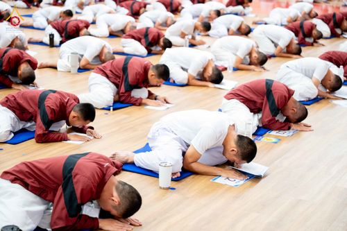 ภาพ No.350475:วันที่ 19-20 กันยายน พ.ศ. 2569 โครงการบรรพชาพัฒนาคุณธรรม จริยธรรม สำหรับนักเรียนนายสิบตำรวจ (นสต.) รุ่นที่ 16 ศูนย์ฝึกอบรมตำรวจภูธรภาค 1 ณ สภาธรรมกายสากล ห้องแก้วสารพัดนึก 2