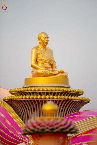 ภาพ No.75215:พิธีจุดประทีปถวายเป็นพุทธบูชา และบูชาธรรมมหาปูชนียาจารย์ ในโครงการธรรมยาตรากตัญญูบูชา มหาปูชนียาจารย์ พระมงคลเทพมุนี(สด จนฺทสโร) พระผู้ปราบมาร ปีที่ 11 ณ อนุสรณ์สถานลำดับที่ 7 สถานที่ขยายวิชชาธรรมกาย วัดพระธรรมกาย จ.ปทุมธานี วันที่ 31 มกราคม พ.ศ. 2566