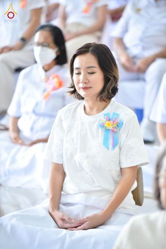 ภาพ No.346591:วันอาทิตย์ที่ 30 สิงหาคม พ.ศ.2569 พิธีทอดผ้าป่า สวดธรรมจักรกัปปวัตนสูตรกลั่นแผ่นดินโปรยรัตนชาติ  สถาปนาองค์พระเจดีย์เพื่อสร้างสันติภาพโลก  ณ ศูนย์ปฏิบัติธรรมพนมสารคาม (เพชรตะวัน) จังหวัดฉะเชิงเทรา