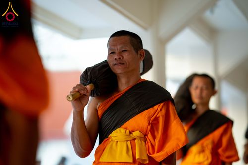 ภาพ No.297368:วันที่ 15 มกราคม พ.ศ.2569 พระธรรมยาตราปฏิบัติธรรมและถ่ายภาพหมู่ประวัติศาสตร์ อนุสรณ์สถานลำดับที่ 4 สถานที่เกิดด้วยกายธรรม  ณ วัดโบสถ์บน ต.บางคูเวียง จ.นนทบุรี ในโครงการธรรมยาตรา กตัญญูบูชา มหาปูชนียาจารย์ พระมงคลเทพมุนี(สด จนฺทสโร) พระผู้ปราบมาร อนุสรณ์ส