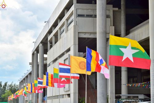 ภาพ No.230886:วันที่ 28 มิถุนายน พ.ศ. 2568 พิธีตัดปอยผมและปลงผม โครงการบวชพระนานาชาติ AEC & WAB รุ่นที่ 9 ณ วิหารคด 2 วัดพระธรรมกาย