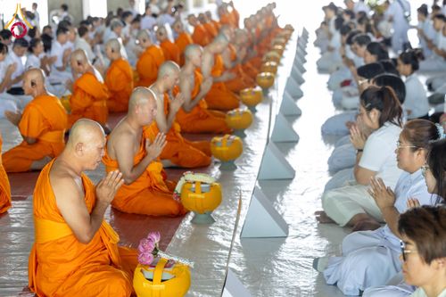 ภาพ No.144194:พิธีบรรพชาอุปสมบทหมู่ พระธรรมทายาทนานาชาติ(ภาษาจีน) รุ่น 19 ณ วัดพระธรรมกาย จ.ปทุมธานี วันเสาร์ที่ 13 กรกฎาคม พ.ศ. 2567