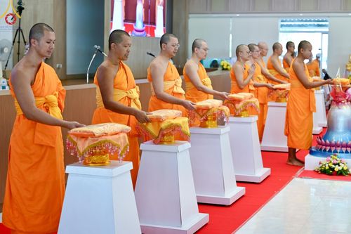 ภาพ No.148694:พิธีบุพเปตพลี, พิธีทอดผ้าป่า, พิธีไถ่ชีวิตโค 80 ตัว ให้ชีวิตสัตว์เป็นทาน ณ ศูนย์ปฎิบัติธรรมภาคใต้ อ.บางกล่ำ จ.สงขลา วันเสาร์ที่ 10 สิงหาคม พ.ศ. 2567