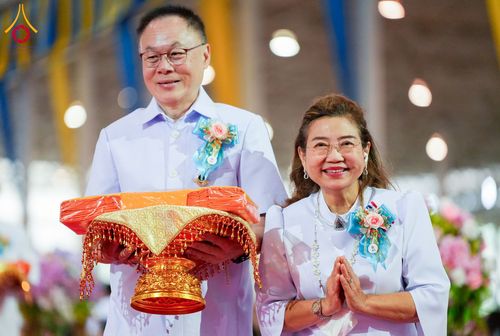 ภาพ No.264572:วันอาทิตย์ที่ 2 พฤศจิกายน พ.ศ. 2568 พิธีทอดกฐินสามัคคี ณ สภาธรรมกายสากล วัดพระธรรมกาย