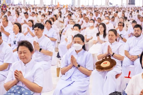 ภาพ No.159267:พิธีบูชาข้าวพระ ในวันอาทิตย์ต้นเดือน วันที่ 6 ตุลาคม พ.ศ. 2567 ณ สภาธรรมกายสากล วัดพระธรรมกาย