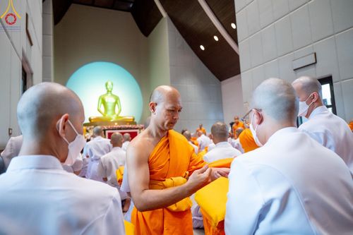 ภาพ No.141441:พิธีบรรพชาอุปสมบท โครงการอุปสมบทหมู่รุ่นผู้บริหาร รุ่นที่ 14 โครงการอุปสมบทหมู่ธรรมทายาท ระดับอุดมศึกษา รุ่นที่ 51 ภาคฤดูฝน ณ โบสถ์พระไตรปิฎก วัดพระธรรมกาย ในวันเสาร์ที่ 15 มิถุนายน พ.ศ. 2567