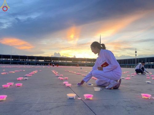 ภาพ No.150690:V.44 เพื่อพ่อ ภาพเตรียมงาน ปฎิบัติงาน ของเจ้าหน้าที่ อาสาสมัคร ทุกสถานะ เพื่อความสำเร็จ ในงานวันธรรมชัย วันอังคารที่ 27 สิงหาคม พ.ศ. 2567