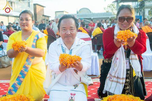 ภาพ No.213008:วันที่ 14 - 15 มีนาคม พ.ศ. 2568 คณะสงฆ์และสามเณรเดินธรรมยาตรา ในโครงการบวชสามเณรเนปาล 500 รูป ไปยังสถานที่รอบมายาเทวีและลุมพินีเกรด ณ ลุมพินี ประเทศเนปาล