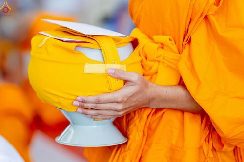 ภาพ No.229257:วันเสาร์ที่ 14 มิถุนายน พ.ศ. 2568 พิธีบรรพชา , พิธีถวายบาตร , พิธีอุปสมบท ในโครงการบรรพชาอุปสมบทหมู่ ผู้บริหารรุ่นที่ 15 และ อุดมศึกษา รุ่นที่ 52 ณ โบสถ์พระไตรปิฎก วัดพระธรรมกาย