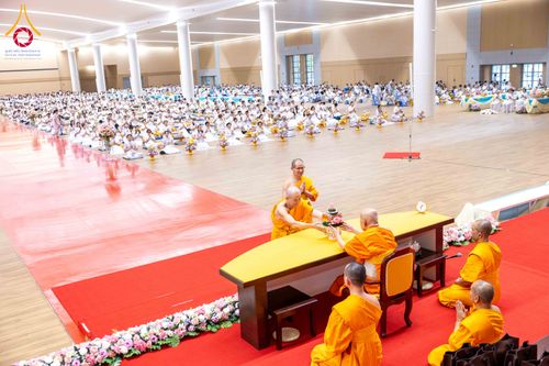 ภาพ No.310549:วันอาทิตย์ที่ 22 กุมภาพันธ์ พ.ศ. 2569 พิธีมุทิตาสักการะในโอกาสอายุวัฒนะมงคล 80 ปี พระพรหมวชิรปัญญาจารย์ (ทองดี สุรเตโช ป.ธ.9) ณ ห้องแก้วสารพัดนึก 2 วัดพระธรรมกาย จ.ปทุมธานี