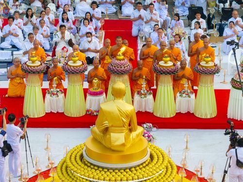 ภาพ No.297002:วันที่ 17 มกราคม พ.ศ. 2569 พิธีจุดประทีปถวายเป็นพุทธบูชา และบูชาธรรมมหาปูชนียาจารย์  ณ วัดโบสถ์บน ต.บางคูเวียง จ.นนทบุรี อนุสรณ์สถานลำดับที่ 4 สถานที่เกิดด้วยกายธรรม ในโครงการธรรมยาตรา กตัญญูบูชา มหาปูชนียาจารย์ พระมงคลเทพมุนี(สด จนฺทสโร) พระผู้ปราบมาร อ