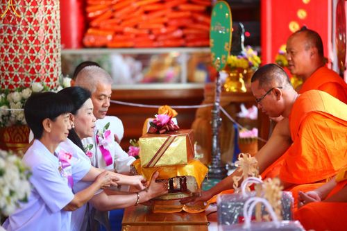 ภาพ No.95874:พิธีทอดกฐินสามัคคีทั่วไทย 5,000 วัด ณ วัดพระธาตุคู่บุญ จ.เชียงราย วันที่ 18 พฤศจิกายน พ.ศ. 2566