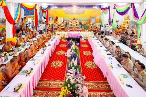 ภาพ No.87984:การลงพื้นที่ตรวจเยี่ยมและติดตามผลการดำเนินงาน โครงการสร้างความปรองดองสมานฉันท์ โดยใช้หลักธรรมทางพระพุทธศาสนา "หมู่บ้านรักษาศีล5" จังหวัดปทุมธานี