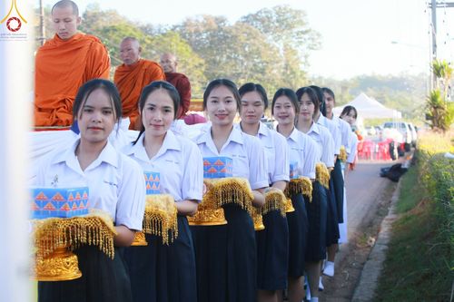 ภาพ No.106784:พิธีตักบาตรพระ ๒๐๐ รูป  "สร้างบุญใหญ่ ส่งท้ายปีเก่า ต้อนรับปีใหม่ ๒๕๖๗" วันอาทิตย์ที่ ๓๑ ธันวาคม ๒๕๖๖ ณ ถนนหน้าที่ว่าการอำเภอภูเรือ อำเภอภูเรือ จังหวัดเลย