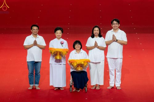 ภาพ No.154007:พิธีจุดเทียนใจ ไฟนิรันดร์ อนันตชัย วันอาทิตย์ที่ 8 กันยายน พ.ศ. 2567 วัดพระธรรมกาย จ.ปทุมธานี