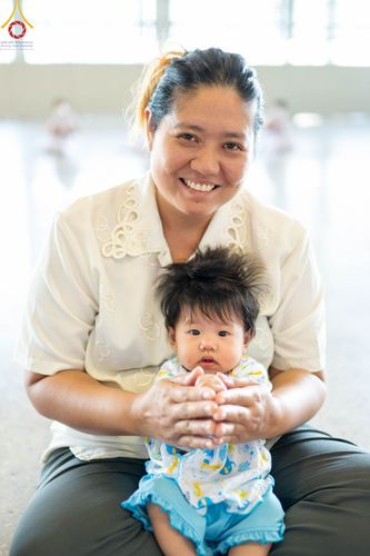 ภาพ No.102373:พิธีถวายอุปกรณ์ทำความสะอาด ณ บ้านแก้วเรือนทองคุณยายอาจารย์ฯ วัดพระธรรมกาย วันเสาร์ที่ 16 ธันวาคม พ.ศ. 2566