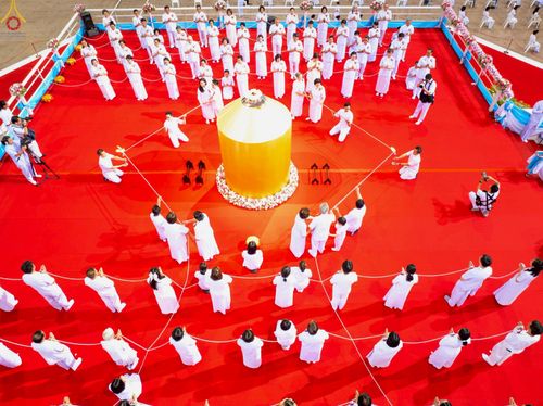 ภาพ No.240181:วันอาทิตย์ที่ 24 สิงหาคม พ.ศ. 2568 งานบุญวันอาทิตย์ พิธีจุดเทียนใจ ไฟนิรันด์ อนันตชัย ณ วัดพระธรรมกาย จ.ปทุมธานี