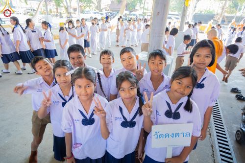 ภาพ No.195035:พิธีทอดผ้าป่าทำนุบำรุงศาสนสถาน ณ วัดไผ่โรงวัว ต.บางตาเถร อ.สองพี่น้อง จ.สุพรรณบุรี ในโครงการธรรมยาตรา กตัญญูบูชา มหาปูชนียาจารย์ พระมงคลเทพมุนี(สด จนฺทสโร) พระผู้ปราบมาร อนุสรณ์สถาน 7 แห่ง ปีที่ 13 วันที่ 13 มกราคม พ.ศ. 2568