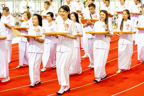 ภาพ No.277461:วันอาทิตย์ต้นเดือนที่ 7 ธันวาคม พ.ศ.2568 พิธีทอดผ้าป่าต้นสมบัติจักรพรรดิ ณ สภาธรรมกายสากล วัดพระธรรมกาย