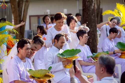 ภาพ No.216667:วันอาทิตย์ที่ 6 เมษายน พ.ศ. 2568 พิธีตัดปอยผม และปลงผมนาคธรรมทายาท โครงการบวชบูชาธรรม81ปี หลวงพ่อธัมมชโย โครงการ 1 และ 2 โครงการนานาชาติ AEC&WAB รุ่น CEO (ผู้บริหาร) รุ่นที่4 ณ หมู่บ้านบรรลุธรรม วัดพระธรรมกาย