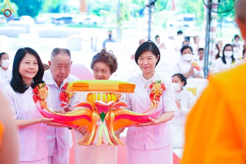 ภาพ No.95380:พิธีทอดกฐินสามัคคี เพื่อสร้างอาคาร 80 ปี หลวงพ่อธัมมชโย ณ ศูนย์ปฏิบัติธรรมวิหารแดง อำเภอวิหารแดง จ.สระบุรี วันที่ 18 พฤศจิกายน พ.ศ. 2566