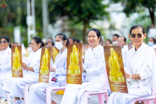 ภาพ No.239155:วันอาทิตย์ที่ 17 สิงหาคม พ.ศ. 2568 พิธีอัญเชิญรูปเหมือนพระมงคลเทพมุนี (สด จันทสโร) ณ ศาลากลางจังหวัดเลย ถึงลานพญานาค สวนสาธารณะกุดป่อง อ.เมือง จ.เลย