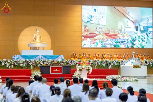 ภาพ No.264282:วันอาทิตย์ที่ 2 พฤศจิกายน พ.ศ. 2568 พิธีบูชาข้าวพระ ณ สภาธรรมกายสากล วัดพระธรรมกาย