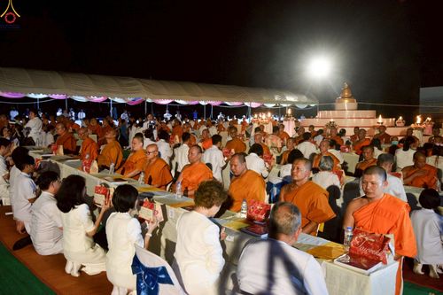 ภาพ No.261552:วันที่ 17-18 ตุลาคม พ.ศ. 2568 พิธีเจริญพระพุทธมนต์คณะสงฆ์ 108 กลั่นแผ่นดินองค์พระเจดีย์สระบุรี สมโภชองค์กฐิน และพิธีทอดกฐิน ณ ศูนย์ปฏิบัติธรรมสระบุรี ในโครงการกฐินสามัคคีทั่วไทย 30,000 วัด บูชาธรรม 81 ปี หลวงพ่อธัมมชโย โดยคณะศิษยานุศิษย์วัดพระธรรมกาย