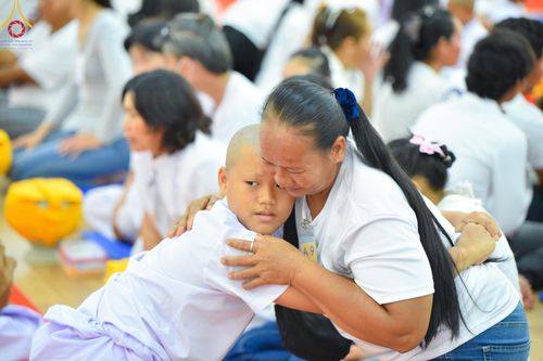 ภาพ No.133329:พิธีบรรพชาสามเณร ในโครงการบรรพชาสามเณร ฟื้นฟูพระพุทธศาสนาทั่วไทย ณ ศูนย์ปฏิบัติธรรมจันทบุรี วันพุธที่ 3 เมษายน พ.ศ. 2567