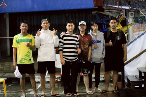 ภาพ No.245803:วันที่ 13-14 กันยายน พ.ศ. 2568 เจ้าหน้าที่ทุกสถานะ ทุกส่วนงาน ร่วมแรงร่วมใจ ปฏิบัติหน้าที่ เตรียมงาน เก็บงาน ตักบาตรพระ 555 รูป อ.เบตง จยะลา