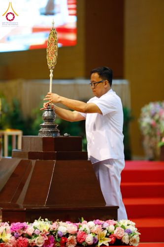 ภาพ No.127307:พิธีมุทิตาสักการะ พระครูปลัดรัตนวีรวัฒน์ เจ้าอาวาสวัดพระธรรมกาย วันอาทิตย์ที่ 3 มีนาคม พ.ศ. 2567