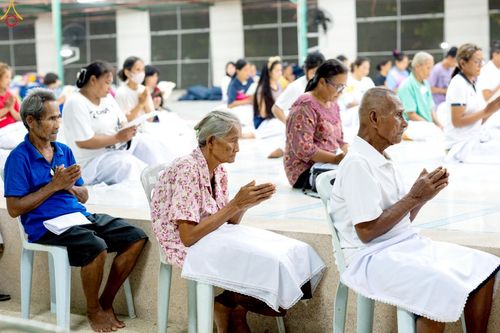 ภาพ No.235377:วันที่ 30-31 กรกฎาคม พ.ศ. 2568 วัดพระธรรมกาย มูลนิธิธรรมกาย ร่วมกับศูนย์ส่งเสริมศีลธรรมจังหวัดสุรินทร์ เปิดศูนย์พักพิงชั่วคราวเพื่อช่วยเหลือประชาชน ผู้อพยพจากเหตุปะทะกันตามแนวชายแดน ไทย-กัมพูชา ตั้งแต่วันที่ 24 กรกฎาคม พ.ศ.2568 เป็นต้นไป