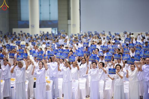 สัมมนาพิเศษ "เพื่อพ่อลูกทำได้ทุกสิ่ง" โดยพระครูธรรมธร อารักษ์ ญาณารกฺโข ณ ห้องแก้วสารพัด 1 วัดพระธรรมกาย วันที่ 1 กันยายน พ.ศ. 2567