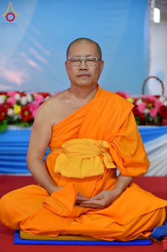 ภาพ No.238076:วันอังคารที่ 12 สิงหาคม พ.ศ. 2568 กิจกรรมวันแม่แห่งชาติ พิธีเปิดห้องปฎิบัติธรรม "กลางใส ใจสว่าง" (World Inner Peace Meditation Room) พิธีลูกกราบคุณแม่-คุณพ่อ พิธีทอดผ้าป่ากองทุนเลี้ยงพระ&กฐิน 30,000 วัด(บูชาธรรมหลวงพ่อ) พิธีไถ่โคท้อง 2 ตัว  ณ วิหารคด 2 ว