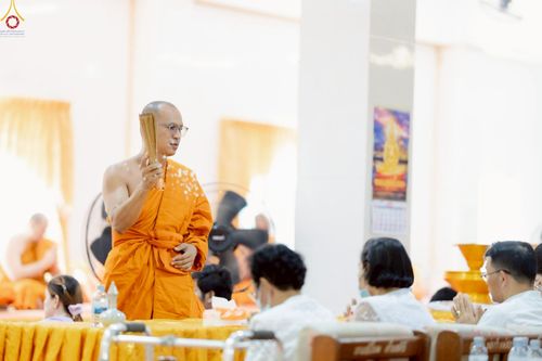 ภาพ No.253896:วันที่ 12 ตุลาคม พ.ศ. 2568 พิธีทอดกฐินสามัคคีทั่วไทย 30,000 วัด โดยคณะศิษยานุศิษย์ บูชาธรรม 81 ปี หลวงพ่อธัมมชโย ณ วัดทำเลทอง อ.ลำลูกกา จ.ปทุมธานี