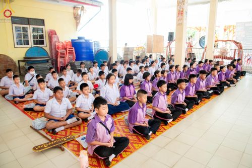 ภาพ No.192254:พิธีทอดผ้าป่าทำนุบำรุงศาสนสถาน ณ วัดเทพพล แขวงบางพรม เขตตลิ่งชัน กรุงเทพมหานคร ในโครงการธรรมยาตรา กตัญญูบูชา มหาปูชนียาจารย์ พระมงคลเทพมุนี(สด จนฺทสโร) พระผู้ปราบมาร อนุสรณ์สถาน 7 แห่ง ปีที่ 13 วันที่ 9 มกราคม พ.ศ. 2568