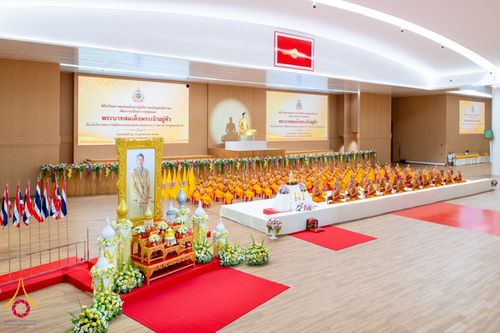 ภาพ No.146004:พิธีเจริญพระพุทธมนต์ ปฏิบัติธรรมเจริญสมาธิภาวนา เพื่อถวายเป็นพระราชกุศล แด่พระบาทสมเด็จพระเจ้าอยู่หัว เนื่องในโอกาสพระราชพิธีมหามงคล เฉลิมพระชนมพรรษา 6 รอบ 28 กรกฎาคม 2567 วันอาทิตย์ที่ 28 กรกฎาคม พ.ศ. 2567  ณ ห้องแก้วสารพัดนึก 2 สภาธรรมกายสากล