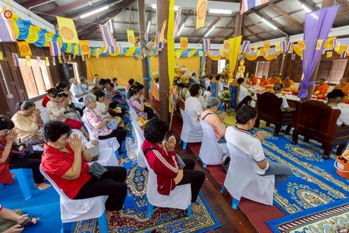 ภาพ No.262619:วันที่ 19 ตุลาคม พ.ศ. 2568 พิธีทอดกฐินสามัคคีทั่วไทย 30,000 วัด โดยคณะศิษยานุศิษย์ บูชาธรรม 81 ปี หลวงพ่อธัมมชโย ณ วัดหนองขาม ต.ห้วยทรายเหนือ อ.ชะอำ จ.เพชรบุรี