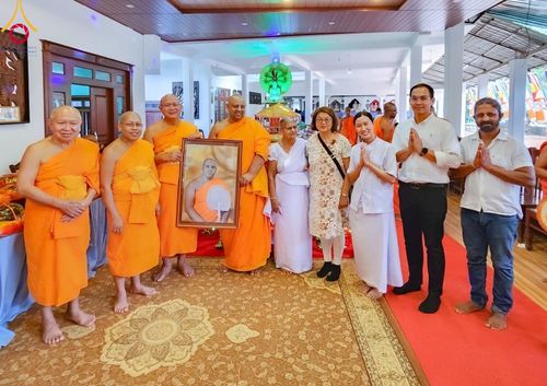 ภาพ No.97850:วัดพระธรรมกาย ร่วมบุญกฐินศรีลังกา ณ วัดศรีคุณเซการ่ารามายะ มาตาเล วันที่ 20 พฤศจิกายน พ.ศ. 2566