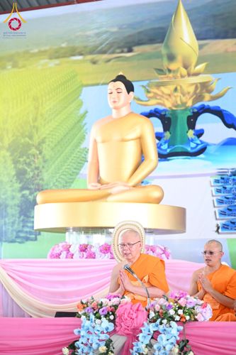 ภาพ No.162017:พิธีทอดผ้าป่า ในวันออกพรรษา ณ พุทธอุทยานนานาชาติ จังหวัดหนองคาย วันพฤหัสบดีที่ 17 ตุลาคม พ.ศ. 2567