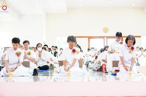 ภาพ No.142344:พิธีทอดผ้าป่าเพื่องานพระพุทธศาสนา , พิธีเจริญพระพุทธมนต์ , พิธีถวายสังฆทานแด่คณะสงฆ์ น้อมบูชาธรรม 80 ปี หลวงพ่อธัมมชโย และครบรอบ 12 ปี ธรรมอุทยานบ้านแป้ง อำเภอพรหมบุรี จังหวัดสิงห์บุรี ในวันเสาร์ที่ 22 มิถุนายน พ.ศ. 2567