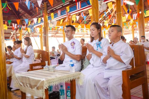 ภาพ No.173188:พิธีทอดกฐิน วัดช้างใหญ่ จ.พระนครศรีอยุธยา ในโครงการกฐินสามัคคีทั่วไทย 30,000 วัด บูชาธรรม 80 ปี หลวงพ่อธัมมชโย โดยคณะศิษยานุศิษย์วัดพระธรรมกาย วันที่ 2 พฤศจิกายน พ.ศ. 2567