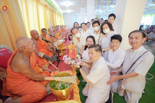 ภาพ No.171218:พิธีทอดกฐิน ณ วัดยางสุทธาราม ต.บ้านช่างหล่อ อ.บางกอกน้อย จ.กรุงเทพฯ ในโครงการกฐินสามัคคีทั่วไทย 30,000 วัด บูชาธรรม 80 ปี หลวงพ่อธัมมชโย โดยคณะศิษยานุศิษย์วัดพระธรรมกาย วันที่ 27 ตุลาคม พ.ศ. 2567