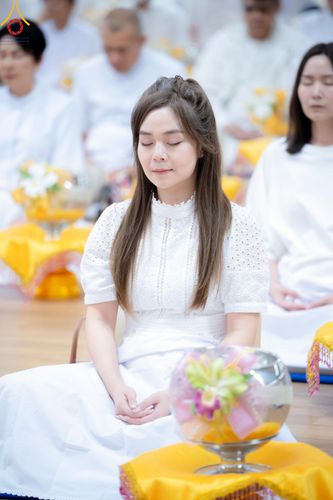 ภาพ No.206870:พิธีถวายโคมมาฆประทีป น้อมถวายเป็นพุทธบูชา แด่คณะพระภิกษุ สามเณร วัดพระธรรมกาย วันอาทิตย์ที่ 9 กุมภาพันธ์ พ.ศ. 2568 ณ ห้องแก้วสารพัดนึก 2 สภาธรรมกายสากล วัดพระธรรมกาย จังหวัดปทุมธานี