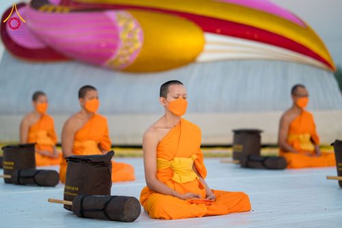 ภาพ No.116853:พระธรรมยาตราร่วมปฏิบัติธรรม และถ่ายภาพหมู่ประวัติศาสตร์ ปีที่ 12  วันที่ 21 มกราคม พ.ศ. 2567  ณ อนุสรณ์สถานบางปลา จ.นครปฐม