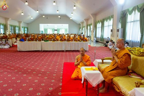 ภาพ No.109835:พิธีเจริญพระพุทธมนต์ ปฏิบัติธรรม  มอบทุนการศึกษา ถวายสังฆทาน 121 วัด วันพุธที่ 10 มกราคม พ.ศ. 2567 ณ อาคารราชวิริยาลังการ วัดไร่ขิง พระอารามหลวง  อ.สามพราน จ.นครปฐม