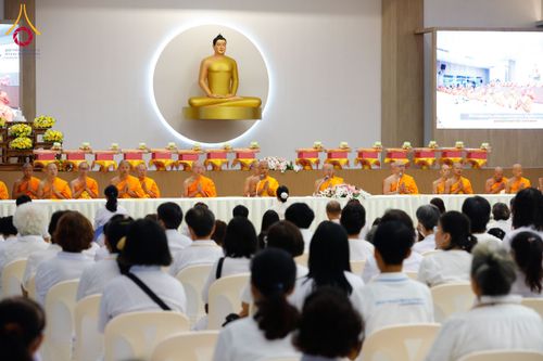 ภาพ No.128124:พิธีถวายภัตตาหารเป็นสังฆทาน แด่คณะพระธรรมยาตราฯ ในโครงการธรรมยาตราอัญเชิญพระบรมสารีริกธาตุ  ประดิษฐาน ณ มหารัตนเจดีย์สิริปทุมสวรรค์ อ.บางกล่ำ จ.สงขลา วันที่ 10 มีนาคม พ.ศ. 2567